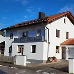 Kleine Gemuetliche Mansardenwohnung Im Suedosten Muenchens